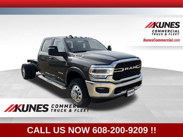 2024 Ram 3500 SLT