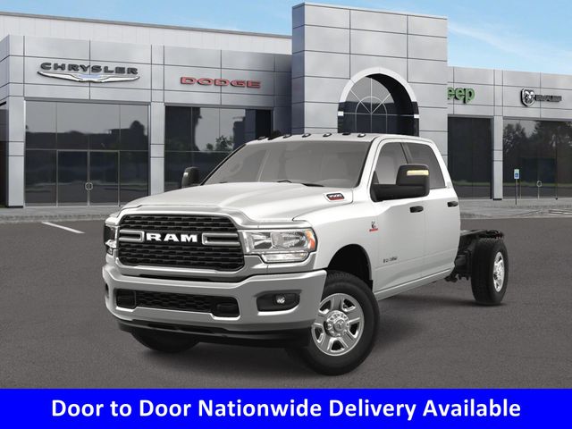 2024 Ram 3500 SLT