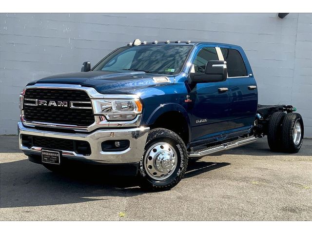 2024 Ram 3500 SLT