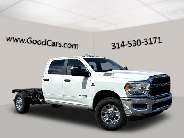 2024 Ram 3500 SLT