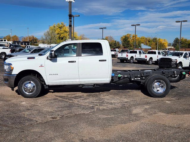 2024 Ram 3500 SLT