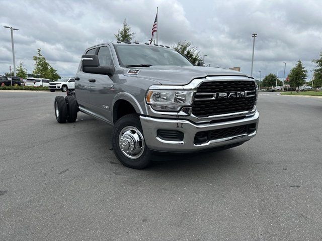 2024 Ram 3500 SLT