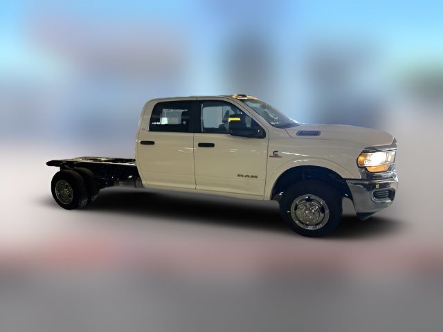 2024 Ram 3500 SLT