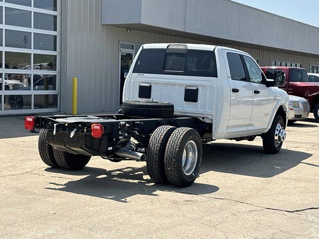 2024 Ram 3500 SLT