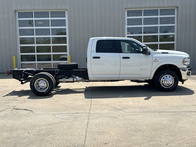 2024 Ram 3500 SLT