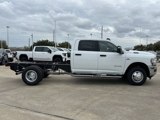 2024 Ram 3500 SLT