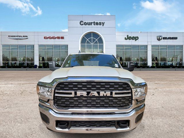 2024 Ram 3500 SLT