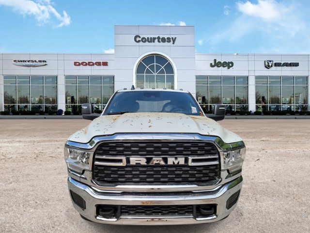 2024 Ram 3500 SLT