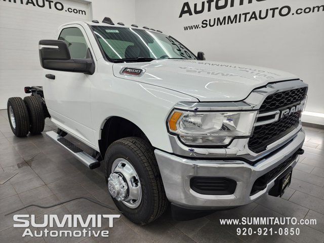 2024 Ram 3500 Tradesman