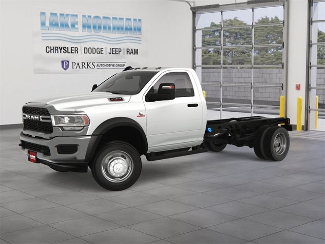 2024 Ram 5500 Tradesman