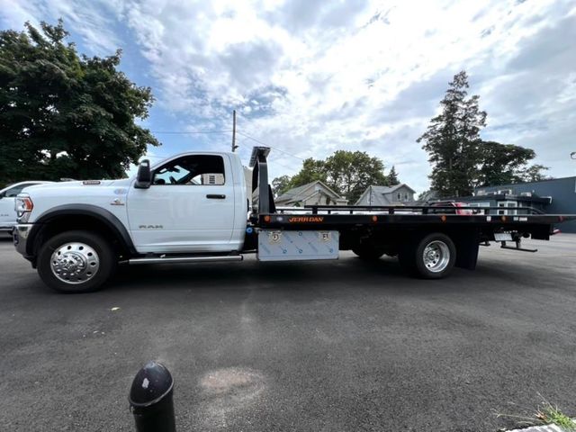 2024 Ram 5500 SLT