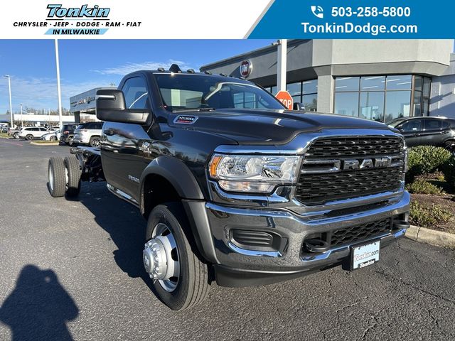 2024 Ram 5500 SLT