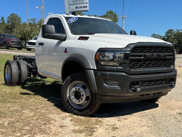 2024 Ram 5500 Tradesman