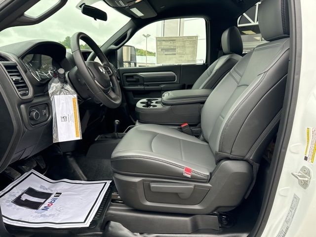 2024 Ram 5500 Tradesman