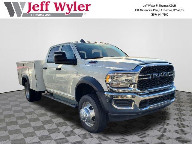 2024 Ram 5500 Tradesman