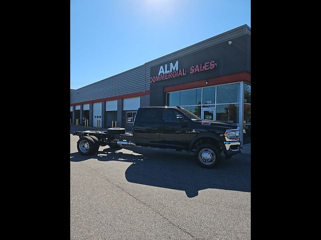 2024 Ram 5500 Tradesman