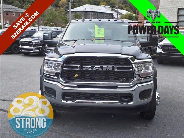 2024 Ram 5500 Tradesman