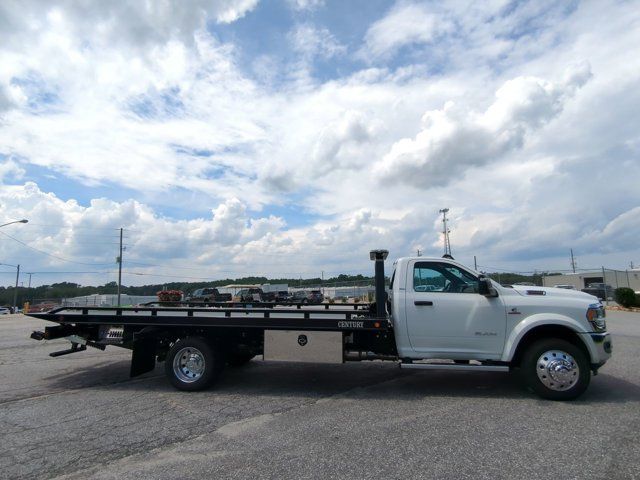 2024 Ram 5500 SLT