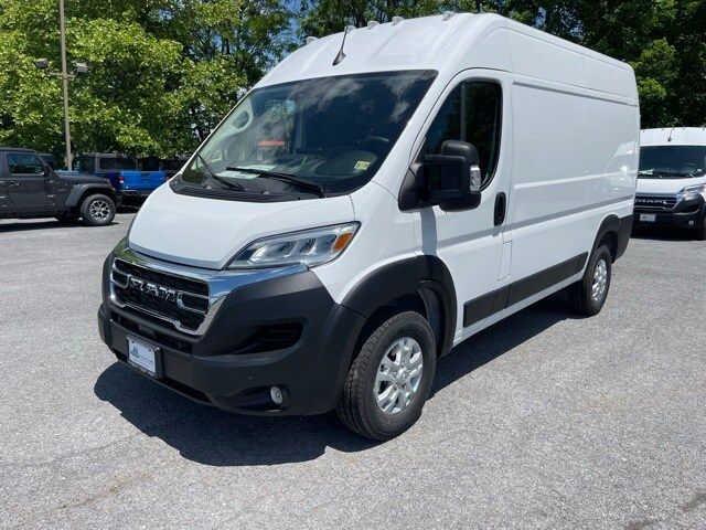 2024 Ram ProMaster Cargo Van SLT+