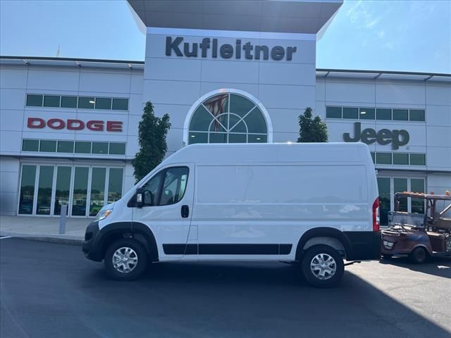 2024 Ram ProMaster Cargo Van SLT+