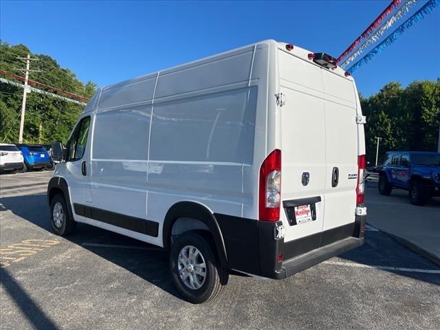 2024 Ram ProMaster Cargo Van SLT