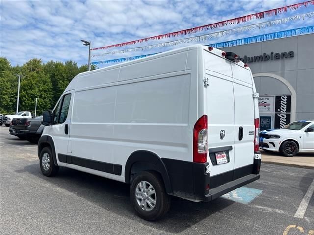 2024 Ram ProMaster Cargo Van SLT