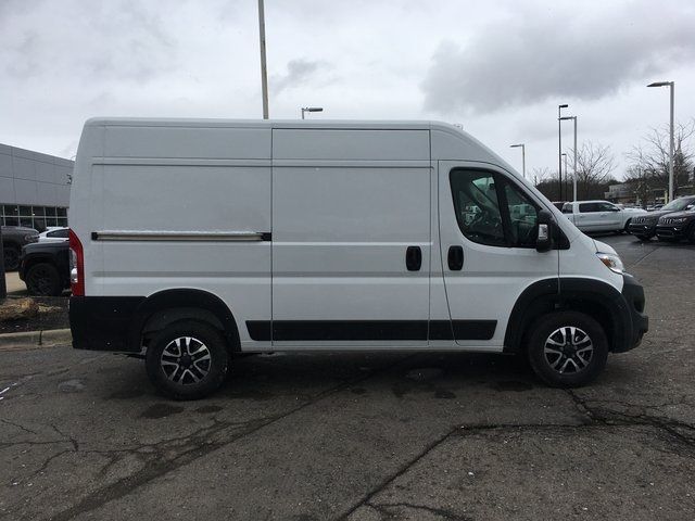 2024 Ram ProMaster Cargo Van SLT+