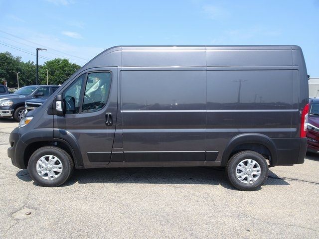 2024 Ram ProMaster Cargo Van SLT