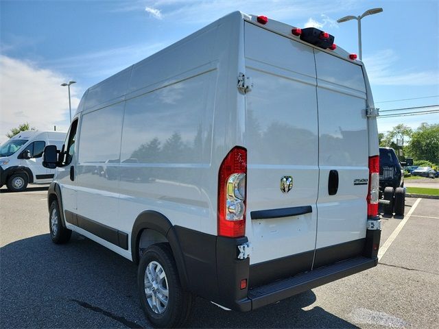 2024 Ram ProMaster Cargo Van SLT