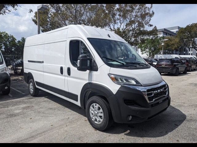 2024 Ram ProMaster Cargo Van SLT+