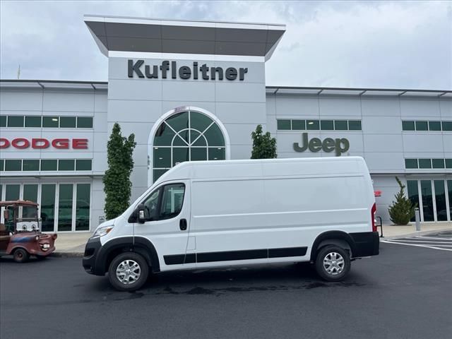 2024 Ram ProMaster Cargo Van SLT+