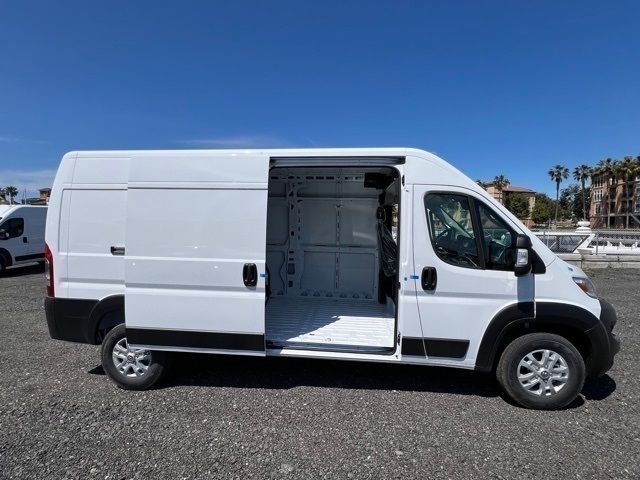 2024 Ram ProMaster Cargo Van SLT