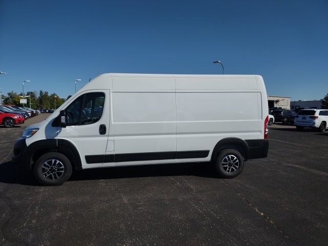 2024 Ram ProMaster Cargo Van SLT+