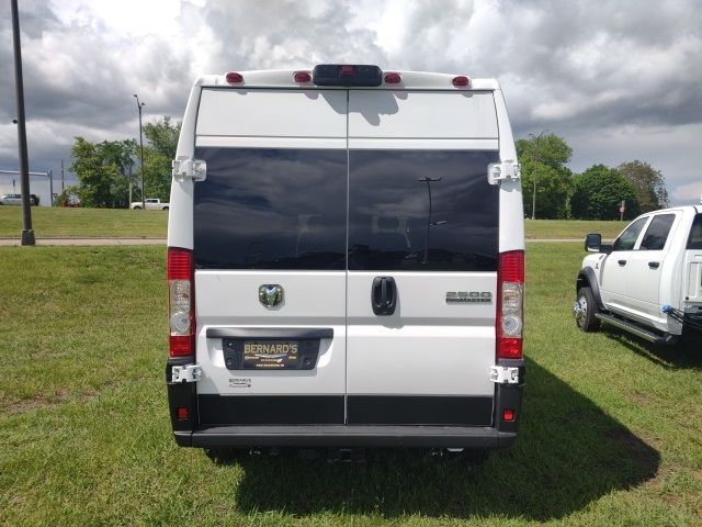 2024 Ram ProMaster Cargo Van SLT+