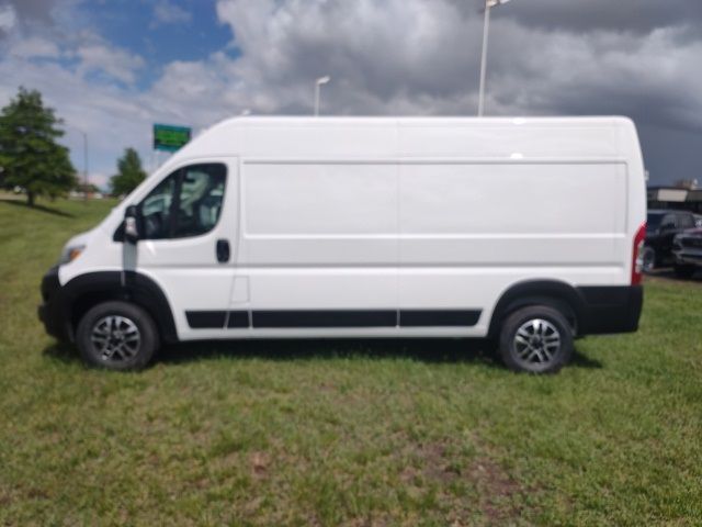 2024 Ram ProMaster Cargo Van SLT+