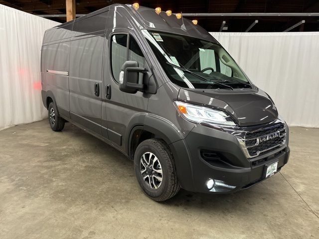 2024 Ram ProMaster Cargo Van SLT+