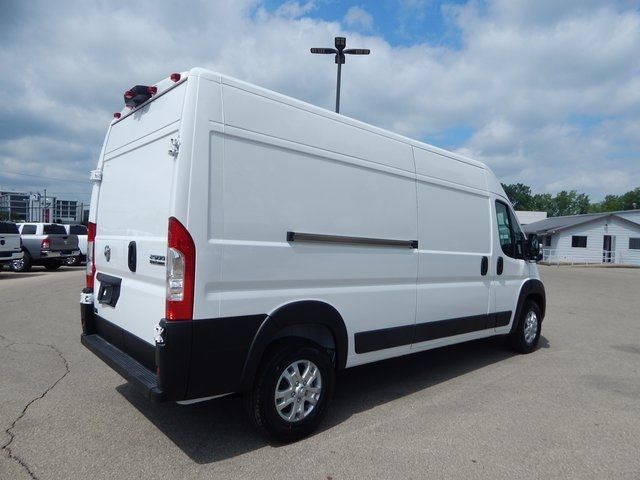 2024 Ram ProMaster Cargo Van SLT+