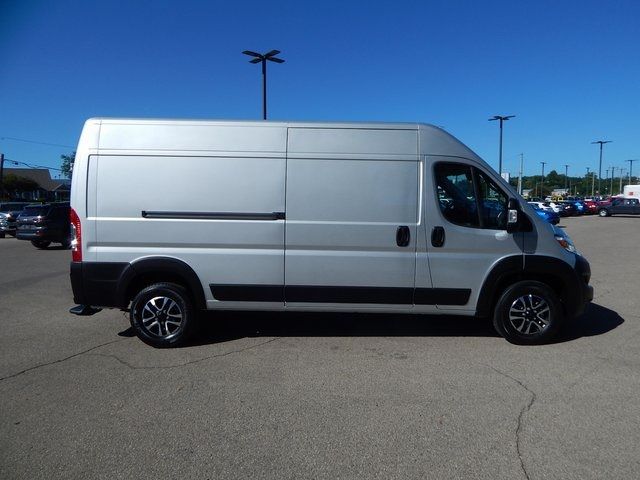 2024 Ram ProMaster Cargo Van SLT