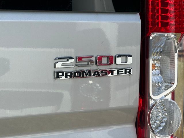 2024 Ram ProMaster Cargo Van SLT