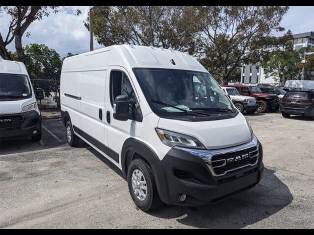 2024 Ram ProMaster Cargo Van SLT+