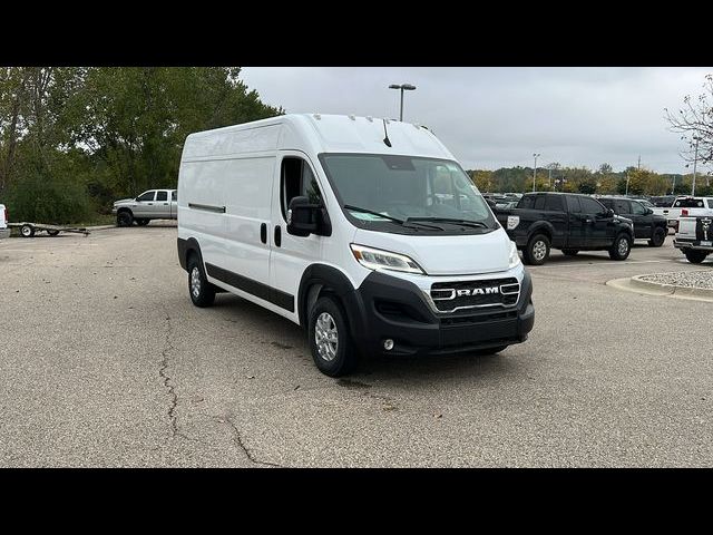 2024 Ram ProMaster Cargo Van SLT+