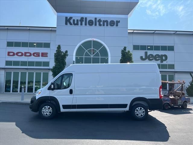 2024 Ram ProMaster Cargo Van SLT+