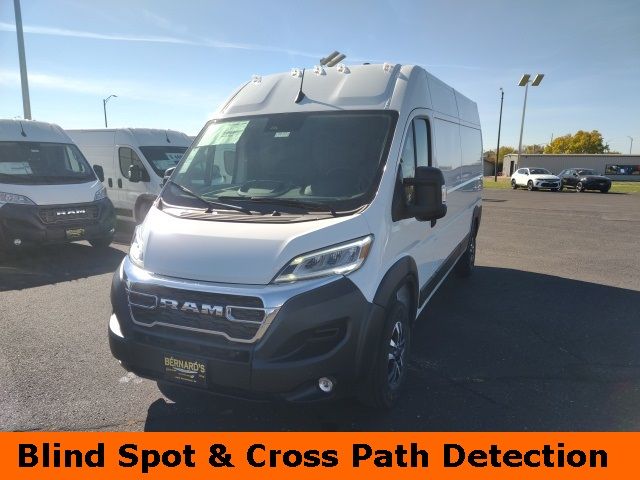 2024 Ram ProMaster Cargo Van SLT+