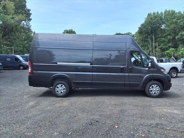 2024 Ram ProMaster Cargo Van SLT