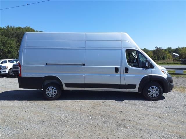 2024 Ram ProMaster Cargo Van SLT