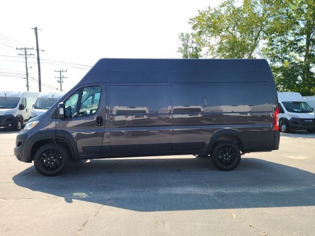 2024 Ram ProMaster Cargo Van SLT+