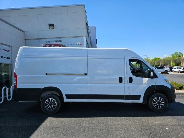 2024 Ram ProMaster Cargo Van SLT+