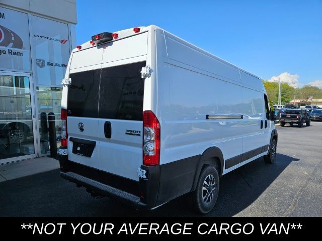 2024 Ram ProMaster Cargo Van SLT+