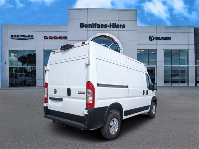 2024 Ram ProMaster Cargo Van SLT+