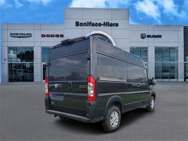 2024 Ram ProMaster Cargo Van SLT+